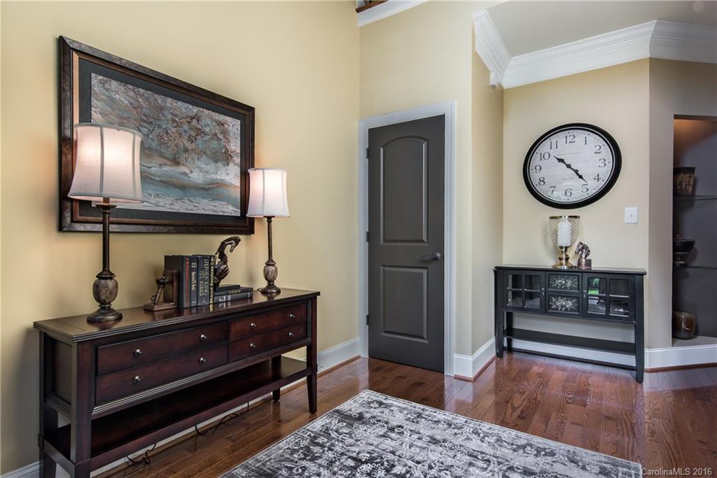 111 Renwick Road, Unit 111 Charlotte, NC 28211 - Photo 20 of 22 Gallery Image 20