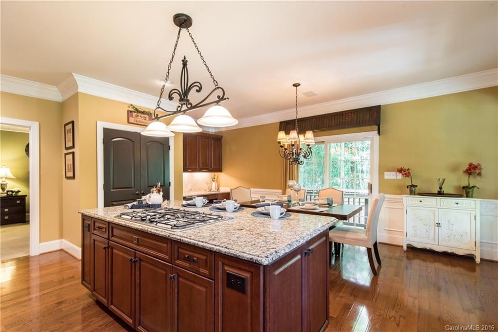 111 Renwick Road, Unit 111 Charlotte, NC 28211 - Photo 8 of 22 Gallery Image 8