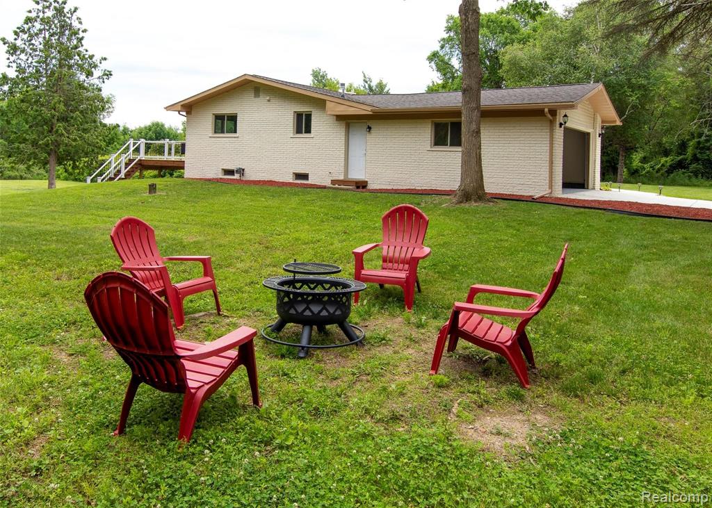 2611 South Lake George Road Metamora, MI 48455 - Photo 4 of 36