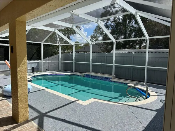$2,400 | 2805 14th Street West, Lehigh Acres, FL 33971