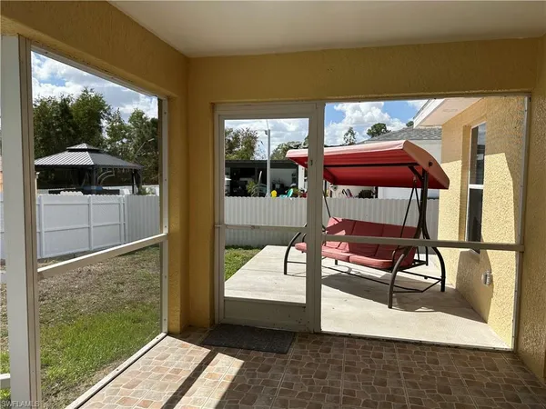 $2,400 | 2805 14th Street West, Lehigh Acres, FL 33971