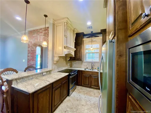 $262,500 | 1550 L'Acadie Drive, Unit 6, Lake Charles, LA 70605