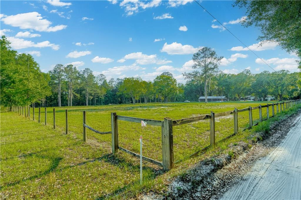 264 Williams Loop Waycross, GA 31503 - Photo 11 of 33