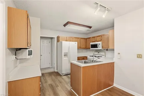 $285,000 | 3601 Jerome Drive, Greensboro, NC 27406