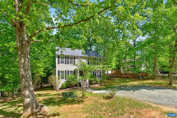 $360,000 | 27 Marwood Drive, Palmyra, VA 22963