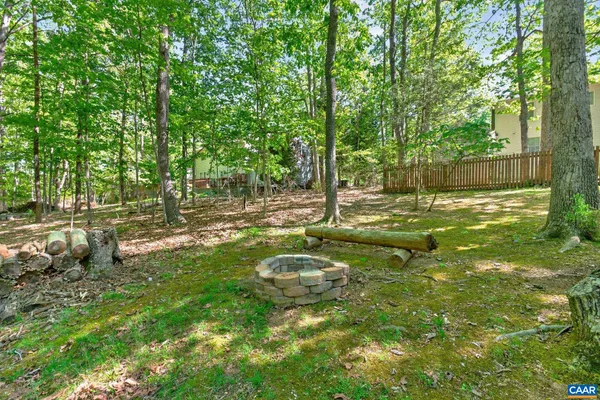 $360,000 | 27 Marwood Drive, Palmyra, VA 22963