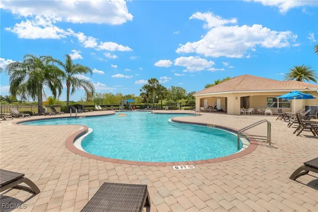 $1,900 | 10733 Crossback Lane, Lehigh Acres, FL 33936