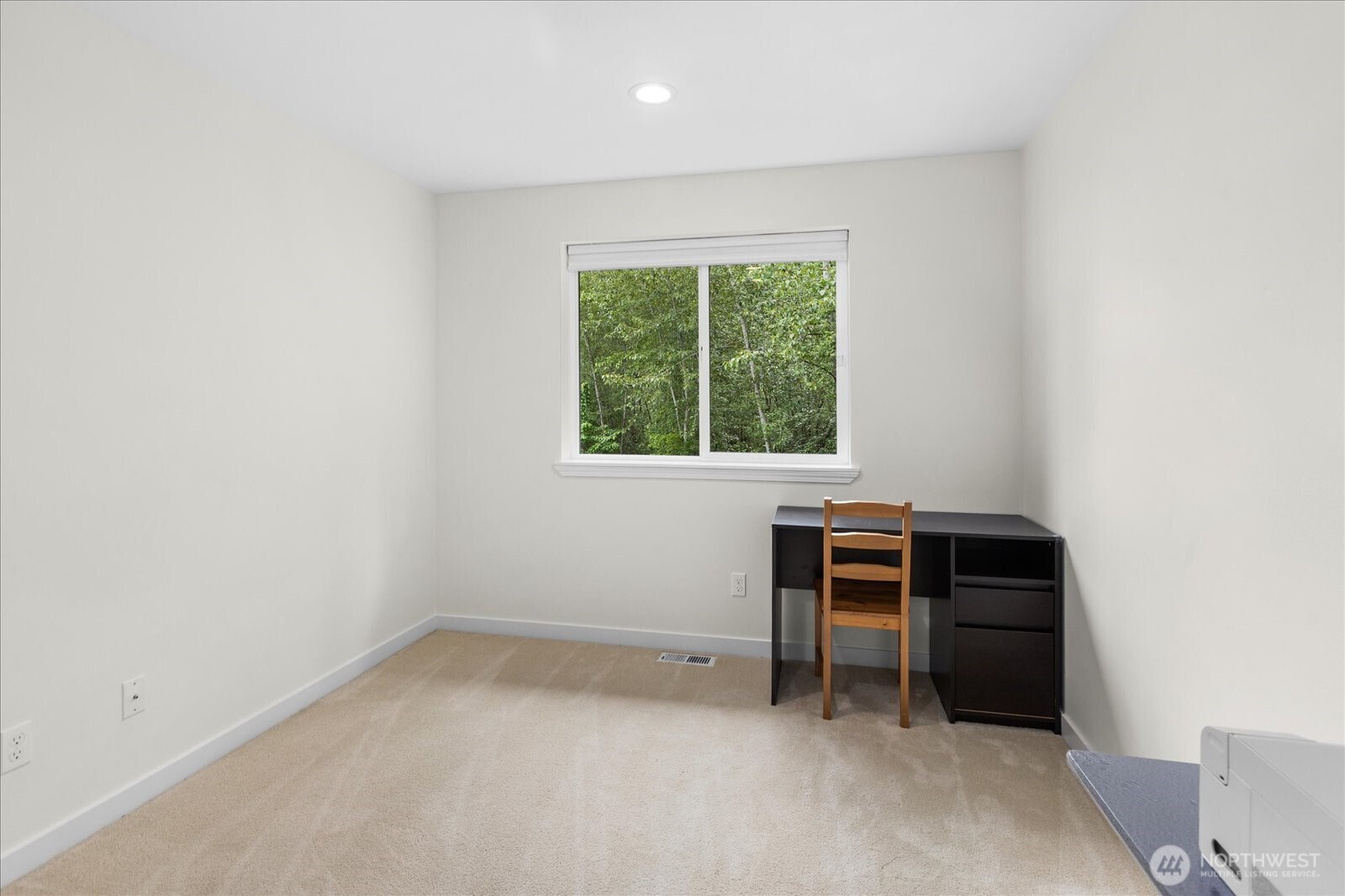 15325 Sunset Road Bothell, WA 98012 - Photo 25 of 40 a room with a window