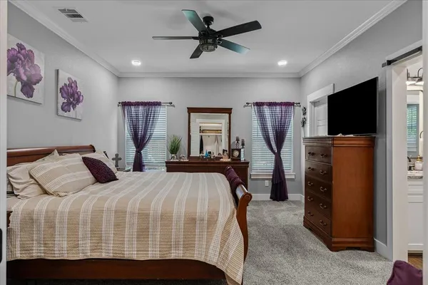 $299,500 | 393 East Pennsylvania Avenue, Van, TX 75790