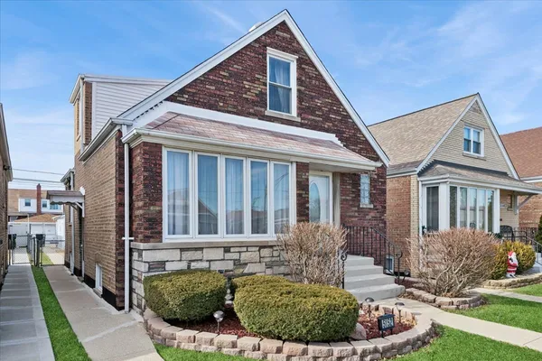 $389,900 | 5152 South Lawler Avenue, Chicago, IL 60638