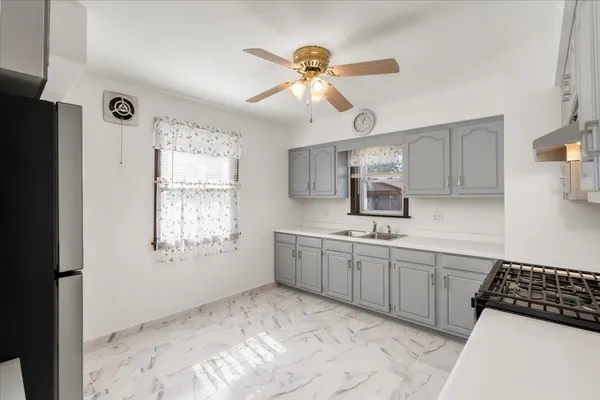 $389,900 | 5152 South Lawler Avenue, Chicago, IL 60638