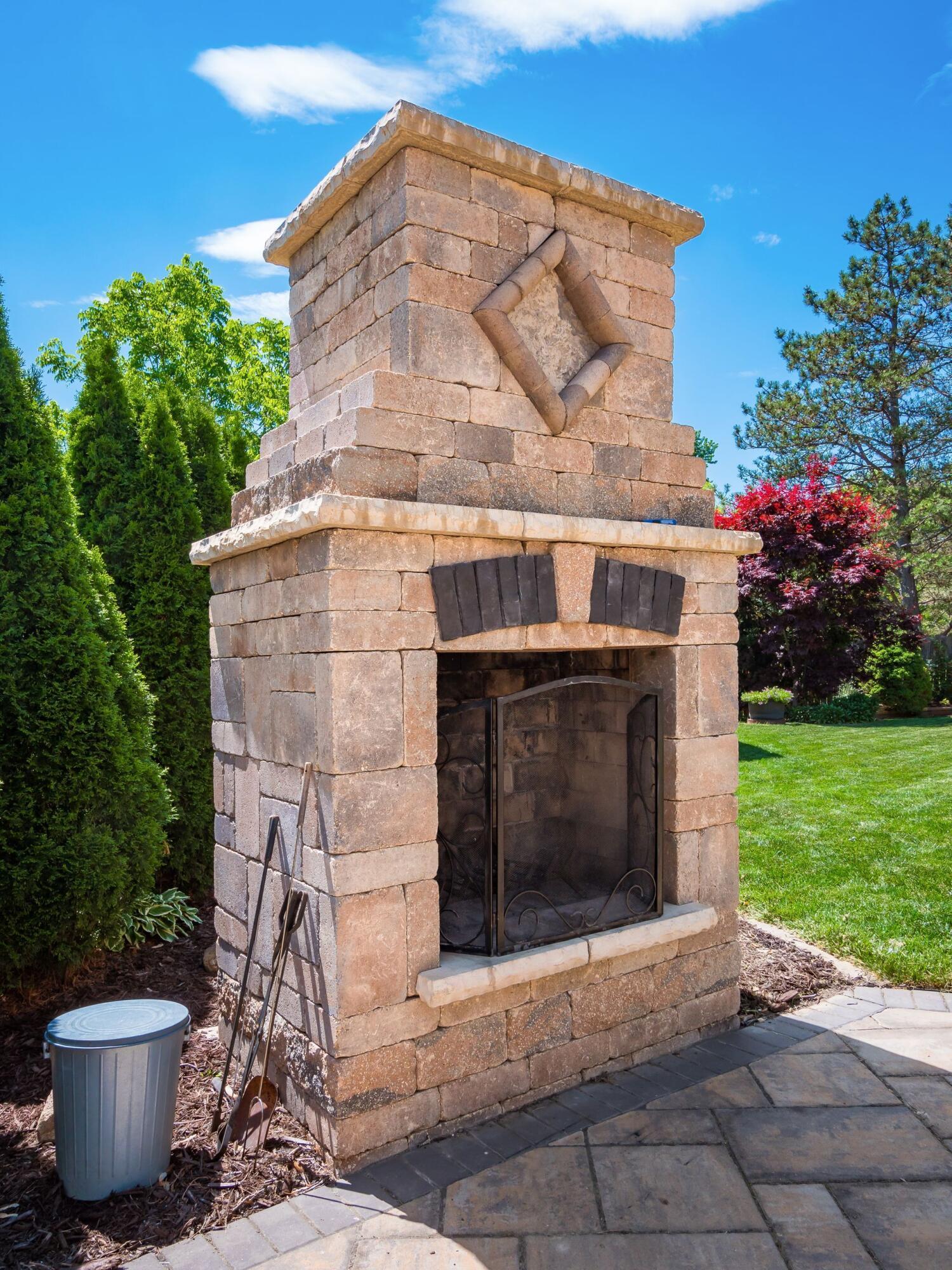 8087 Simfield Road Dublin, OH 43016 - Photo 34 of 39 Outdoor Fireplace