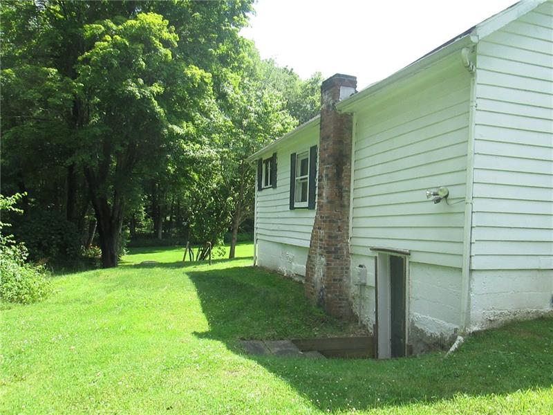 3953 Station Road New Castle, PA 16101 - Photo 9 of 23