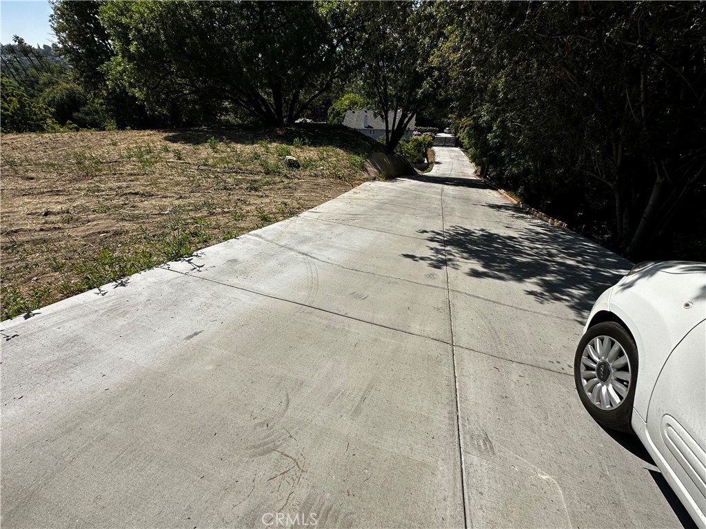 4632 Libbit Avenue Encino, CA 91436 - Photo 4 of 17