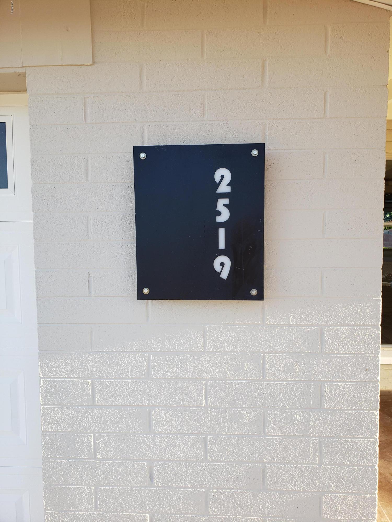 2519 West Bloomfield Road Phoenix, AZ 85029 - Photo 3 of 32 20190503_181053