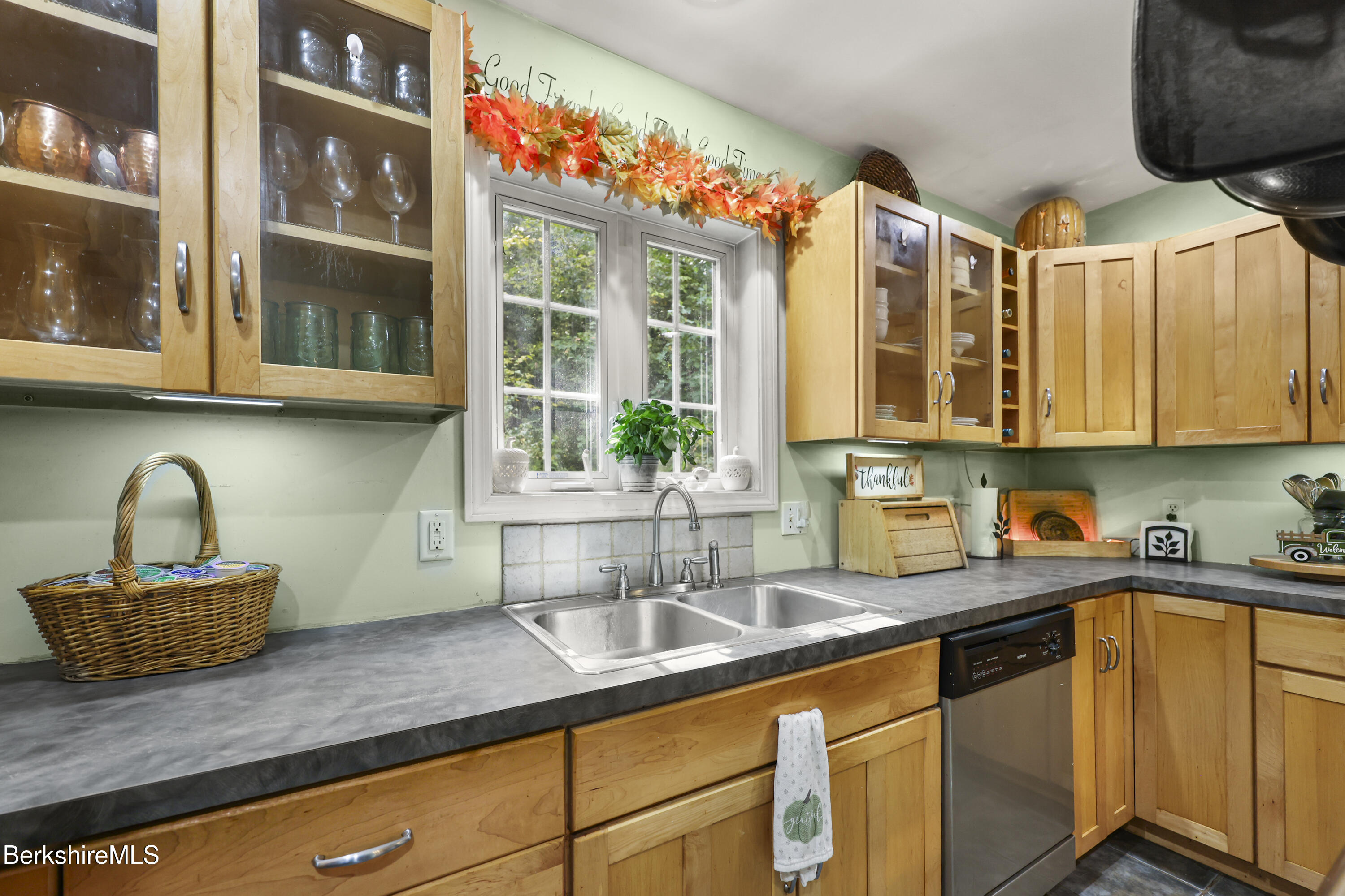 135 S Road Peru, MA 01235 - Photo 35 of 70 Kitchen