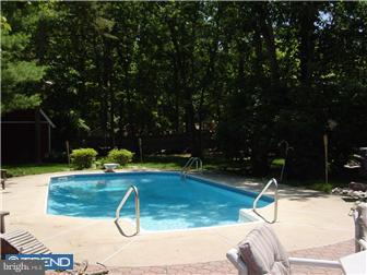 102 Hickory Road Marlton, NJ 08053 - Photo 4 of 12 Exterior Back