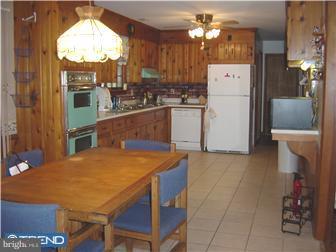 102 Hickory Road Marlton, NJ 08053 - Photo 9 of 12 Kitchen