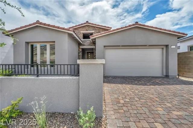$1,030,000 | 2194 Pigeon Hawk Street, Las Vegas, NV 89138