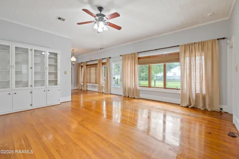 $349,999 | 401 Parkview Drive, New Iberia, LA 70563