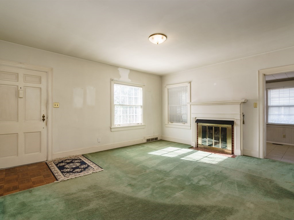 713 Kimbrough Street Raleigh, NC 27608 - Photo 5 of 25 Photo 5
