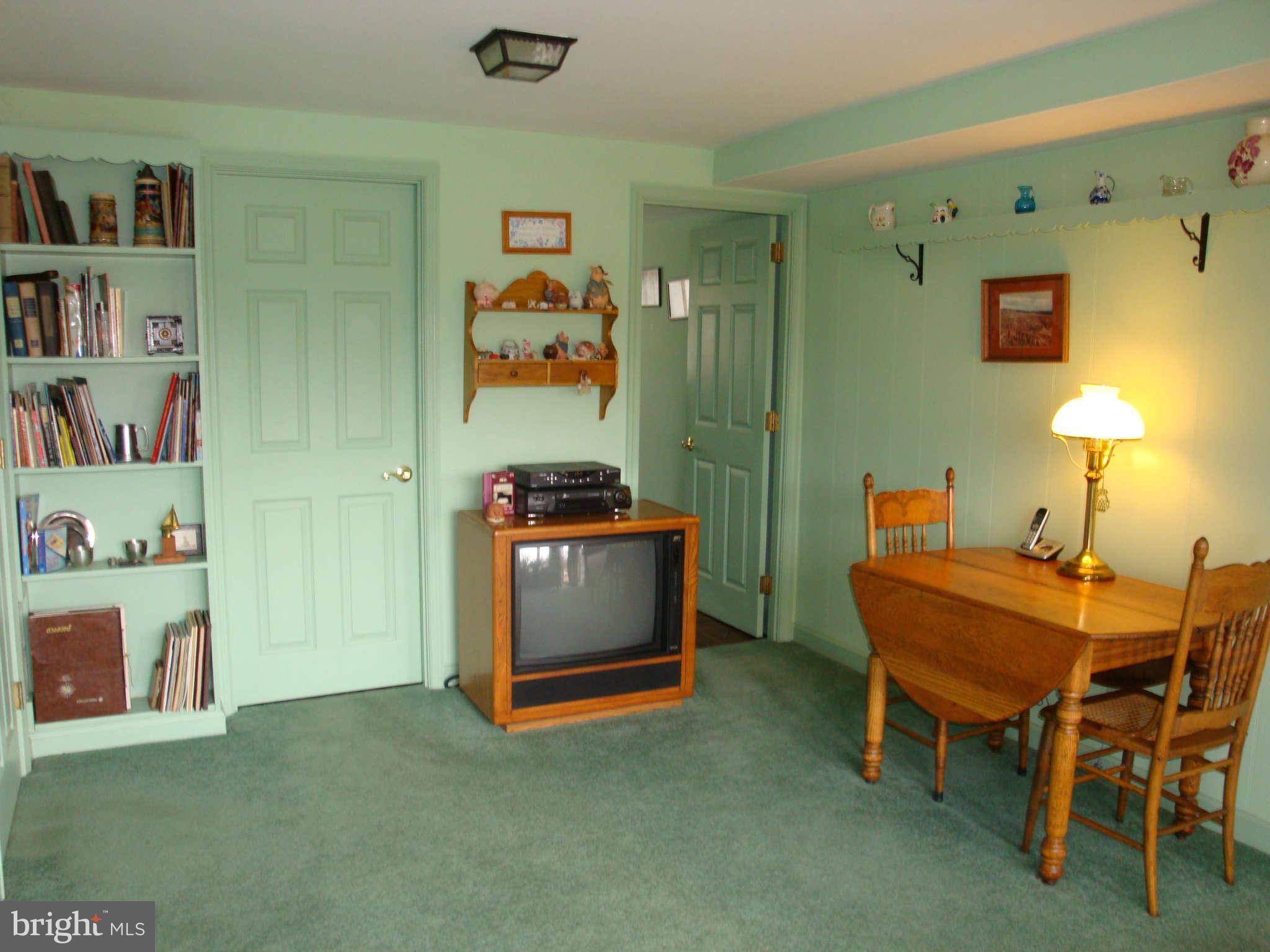 1507 Melton Road Lutherville-Timonium, MD 21093 - Photo 21 of 30 Family Room