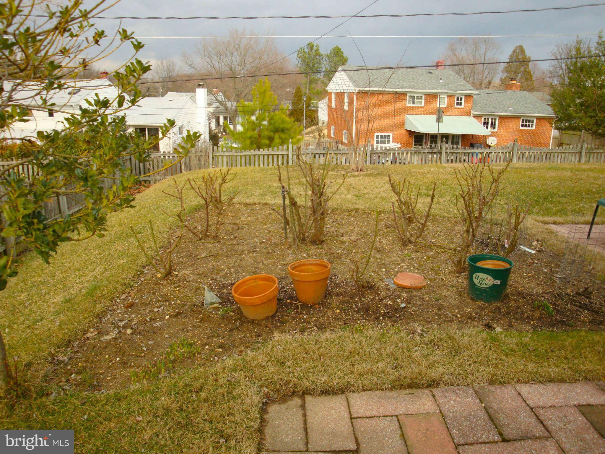 1507 Melton Road Lutherville-Timonium, MD 21093 - Photo 28 of 30 Backyard & Garden
