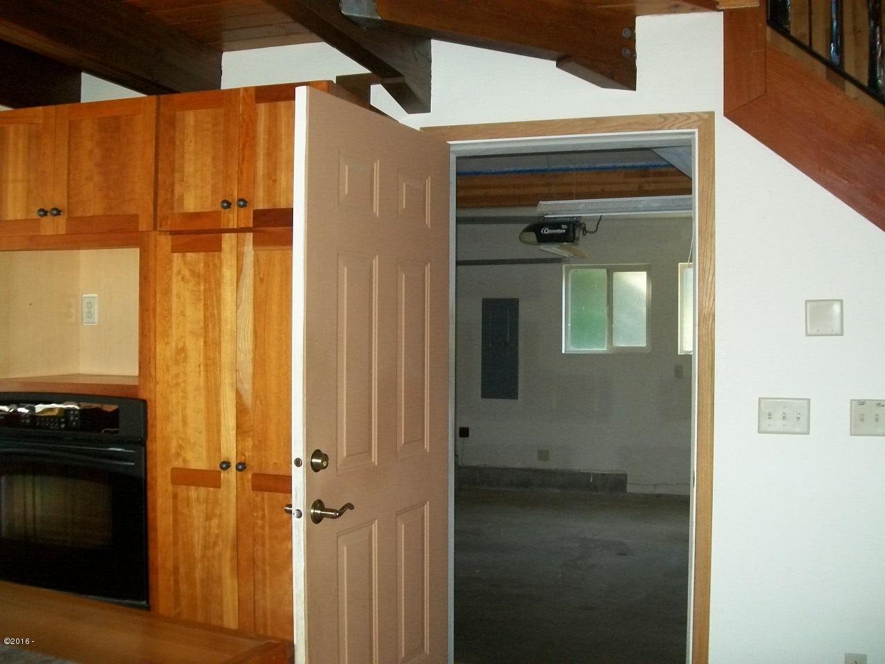 1133 Criteser Loop Toledo, OR 97391 - Photo 30 of 41 kitchen toward garage