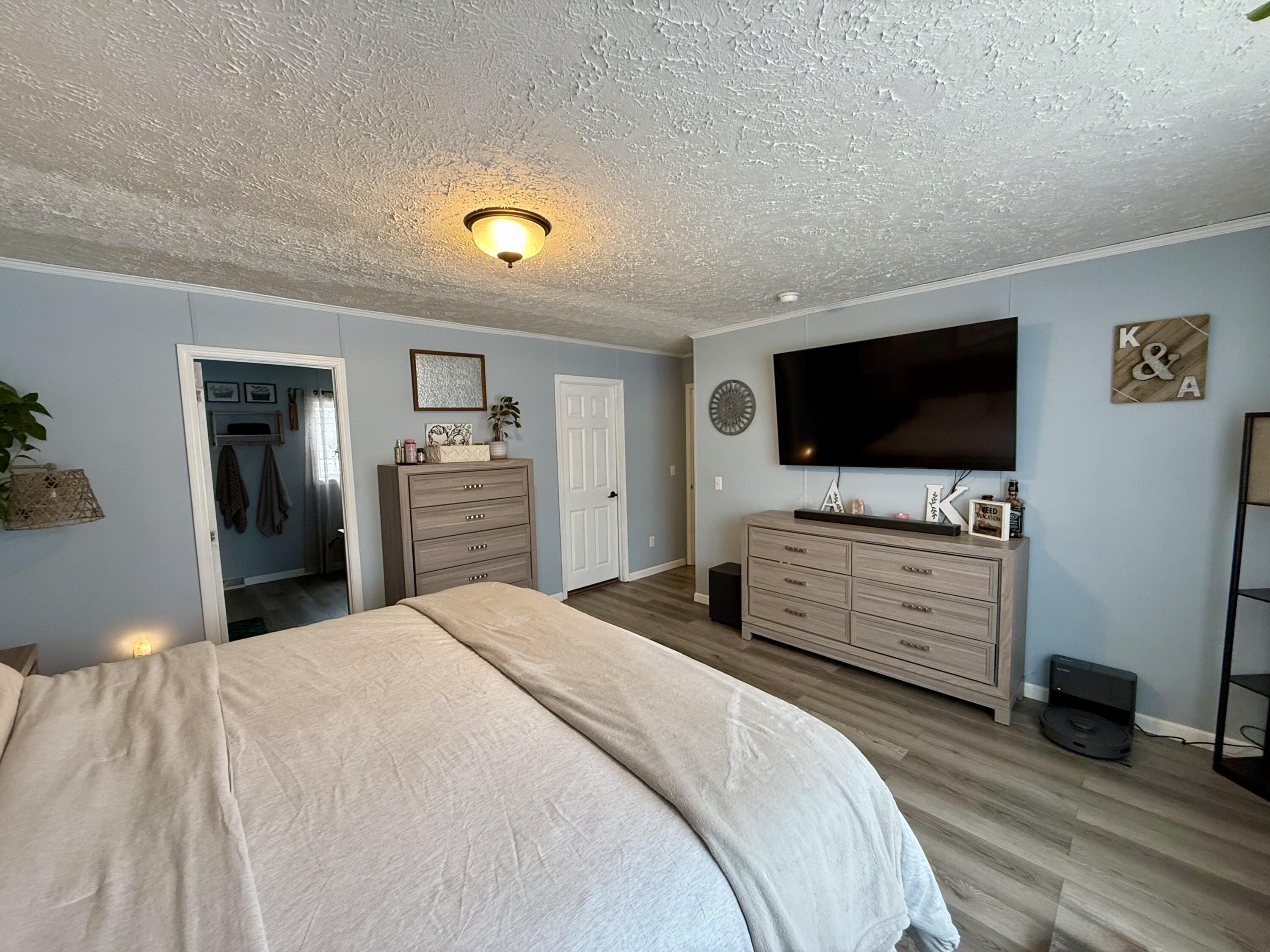 238 Lyons Road Plattsburgh, NY 12901 - Photo 14 of 31 Primary bedroom