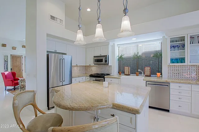 $5,500 | 32782 North 71st Street, Scottsdale, AZ 85266