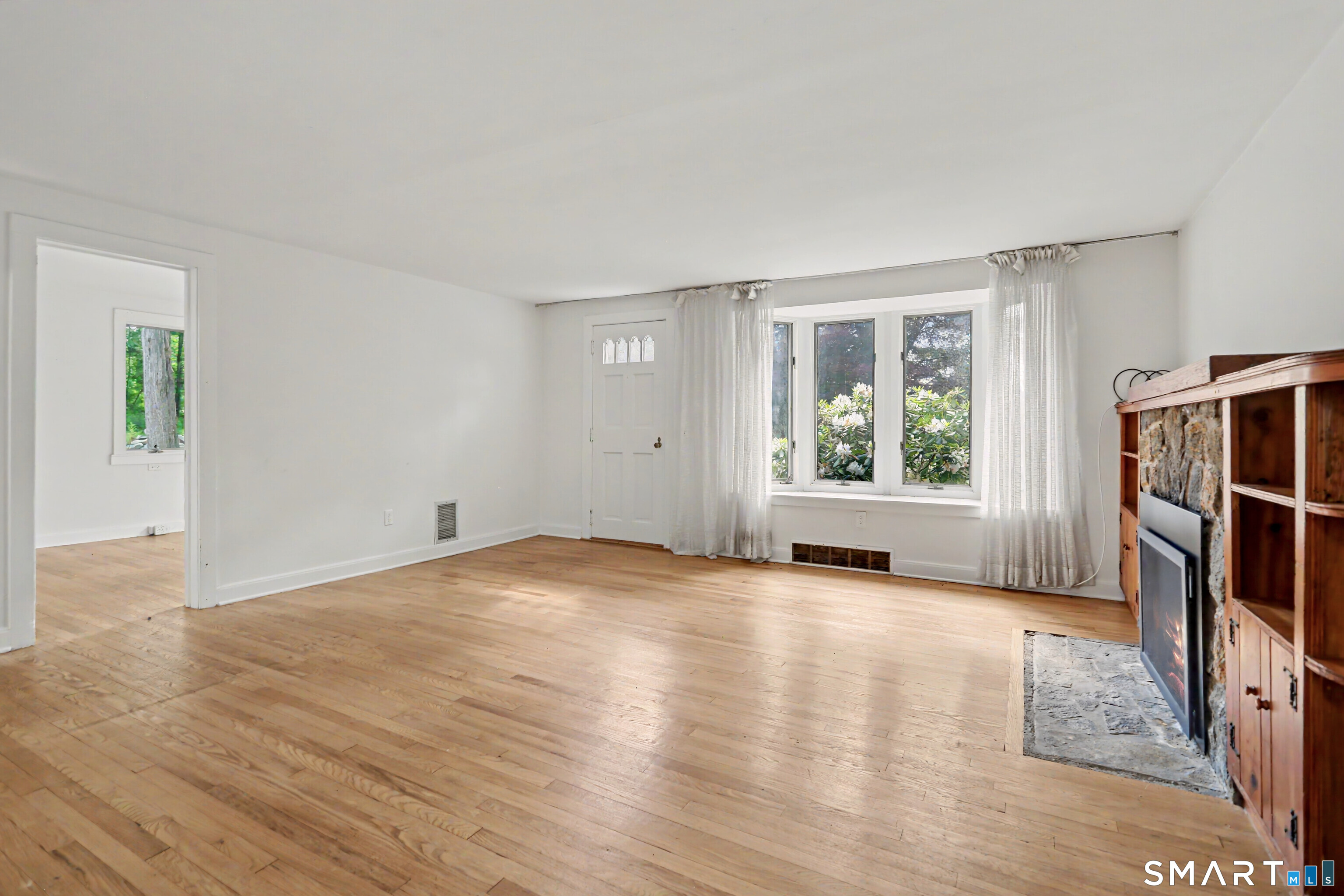 26 Spruce Mountain Road Danbury, CT 06810 - Photo 23 of 40 Living Room with Bay Window