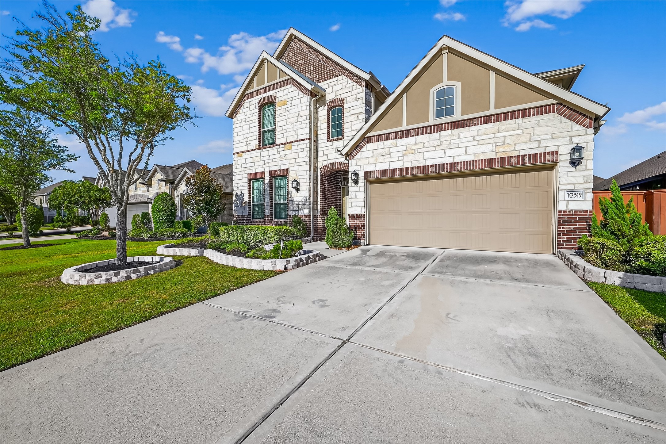 10519 Forfar Lane Richmond, TX 77407 - Photo 2 of 49