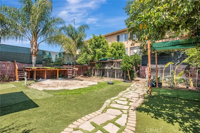 $850,000 | 7134 Stansbury Avenue, Van Nuys, CA 91405