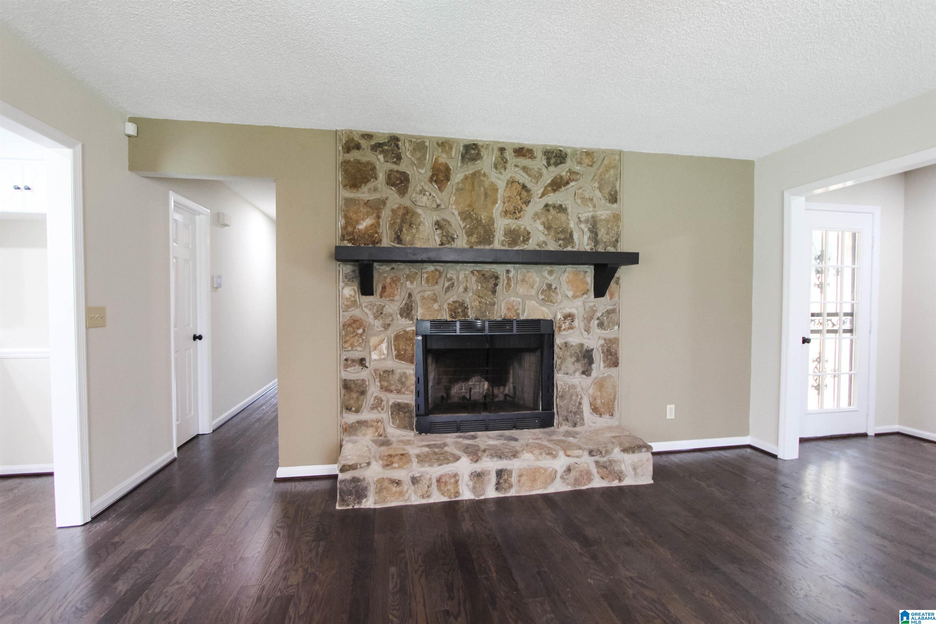 729 Timber Way Weaver, AL 36277 - Photo 2 of 50