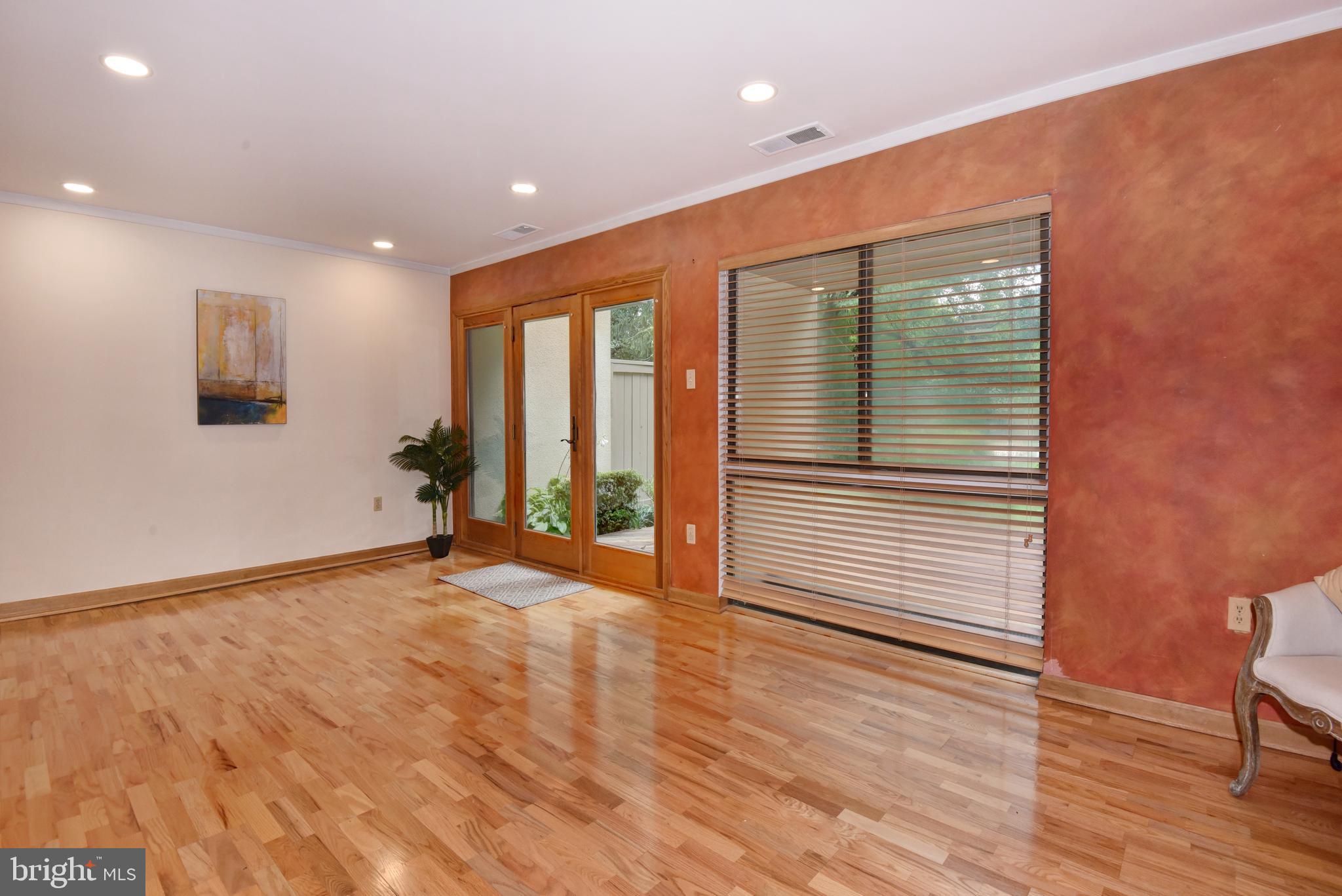 11669 Newbridge Court Reston, VA 20191 - Photo 14 of 41