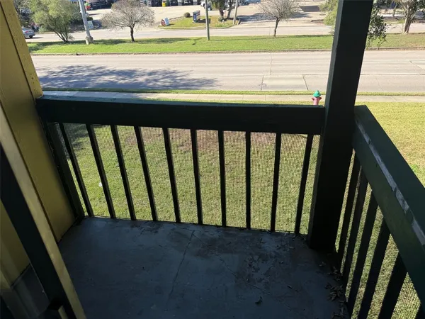 $860 | 1516 Bay Area Boulevard, Unit B4, Houston, TX 77058