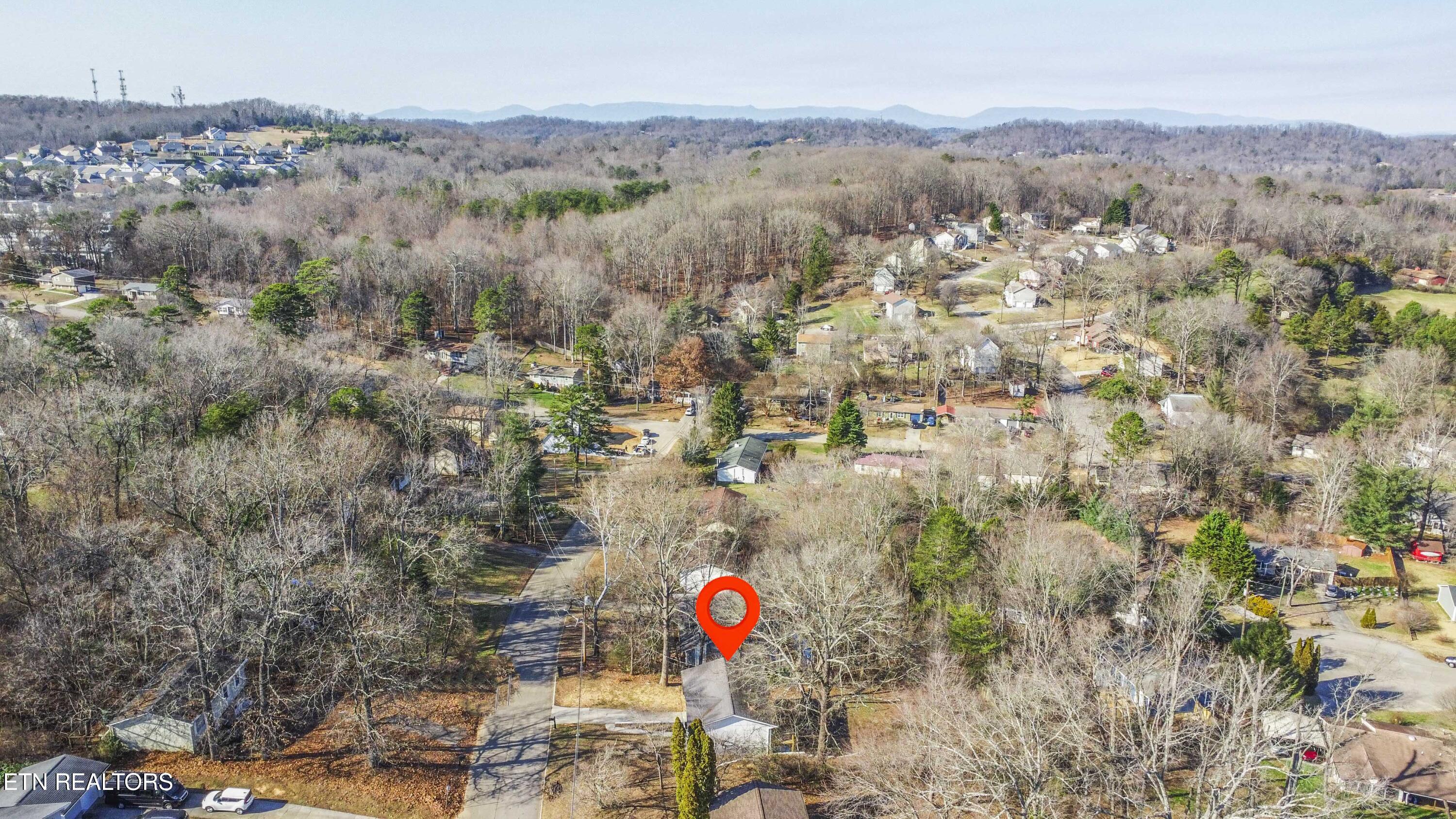 2324 Roundtree Road Knoxville, TN 37923 - Photo 9 of 39 drone 6_1
