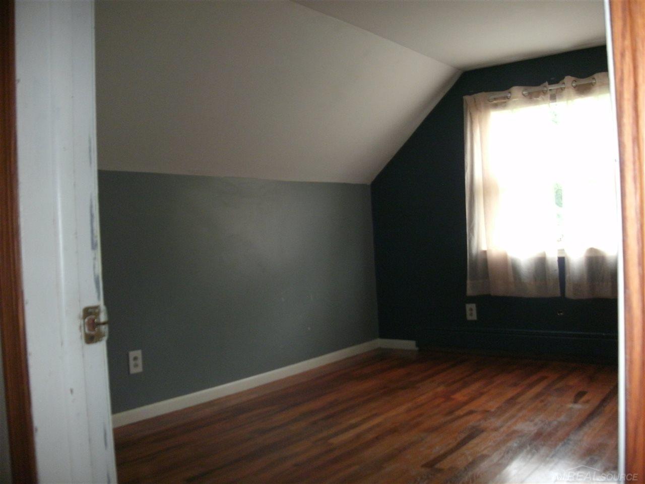 5934 Sutton Road Dryden, MI 48428 - Photo 21 of 24 31381293-23.JPG