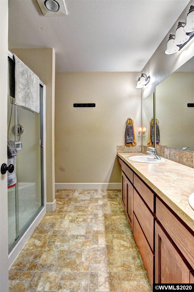 122 10th Street Jefferson, OR 97352 - Photo 24 of 32
