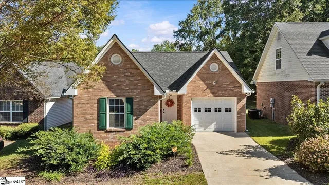 $229,900 | 616 North Brown Beaver Court, Moore, SC 29369