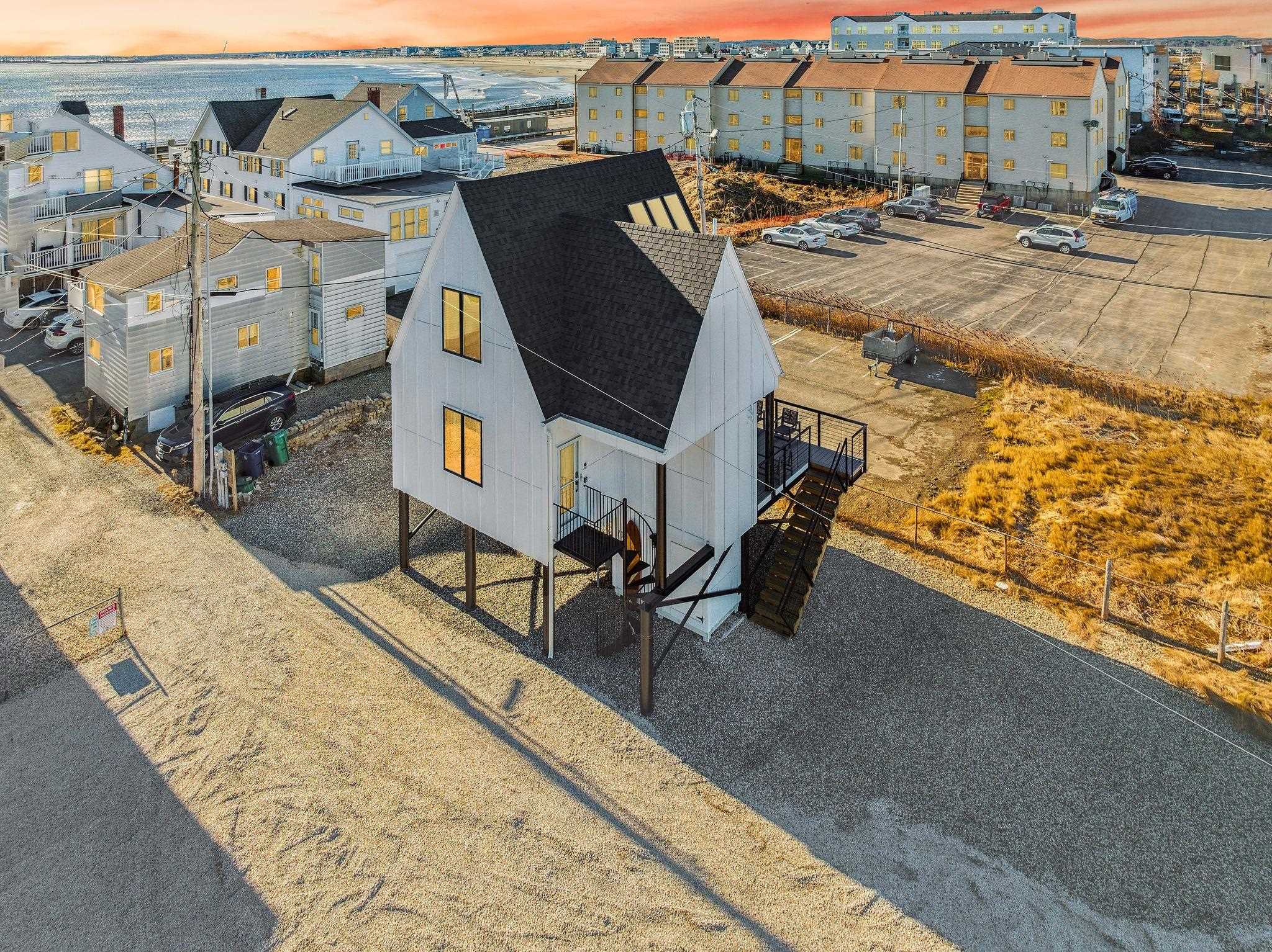 10 Anchor Street Hampton, NH 03842 - Photo 3 of 40