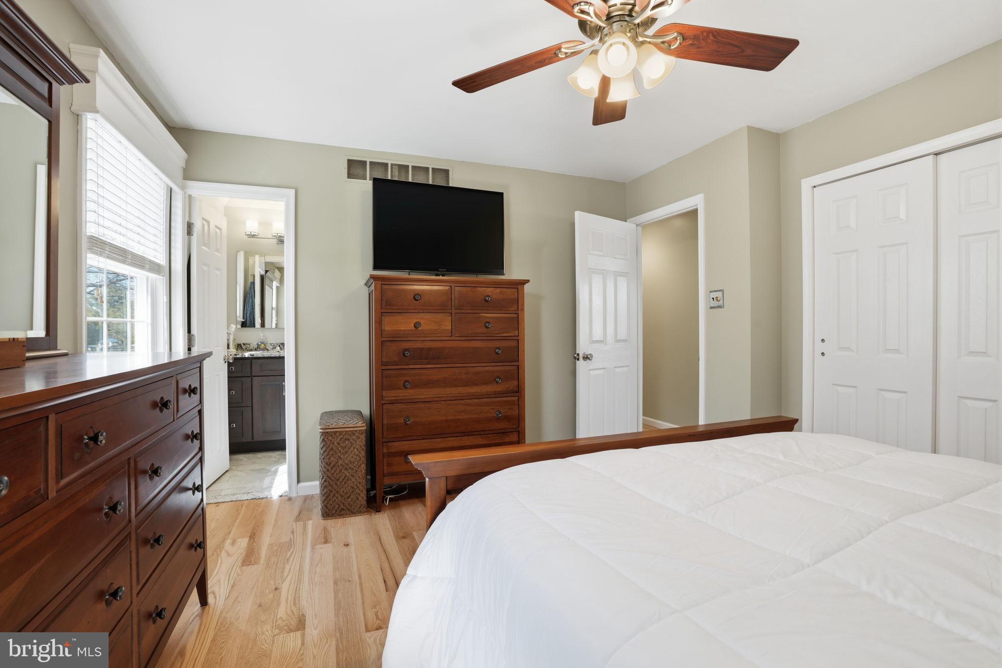 283 Greenview Road Yardley, PA 19067 - Photo 27 of 39 Primary Bedroom