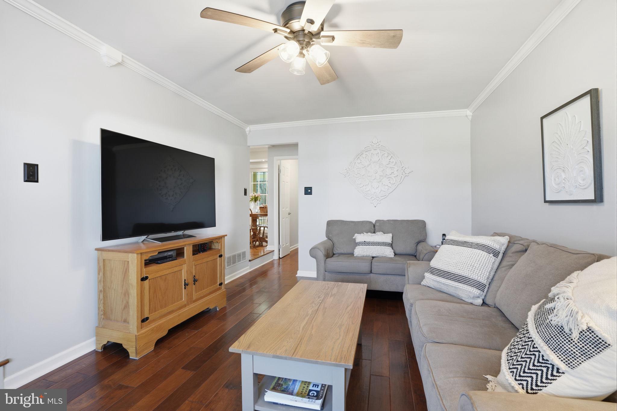 283 Greenview Road Yardley, PA 19067 - Photo 5 of 39 TV Room