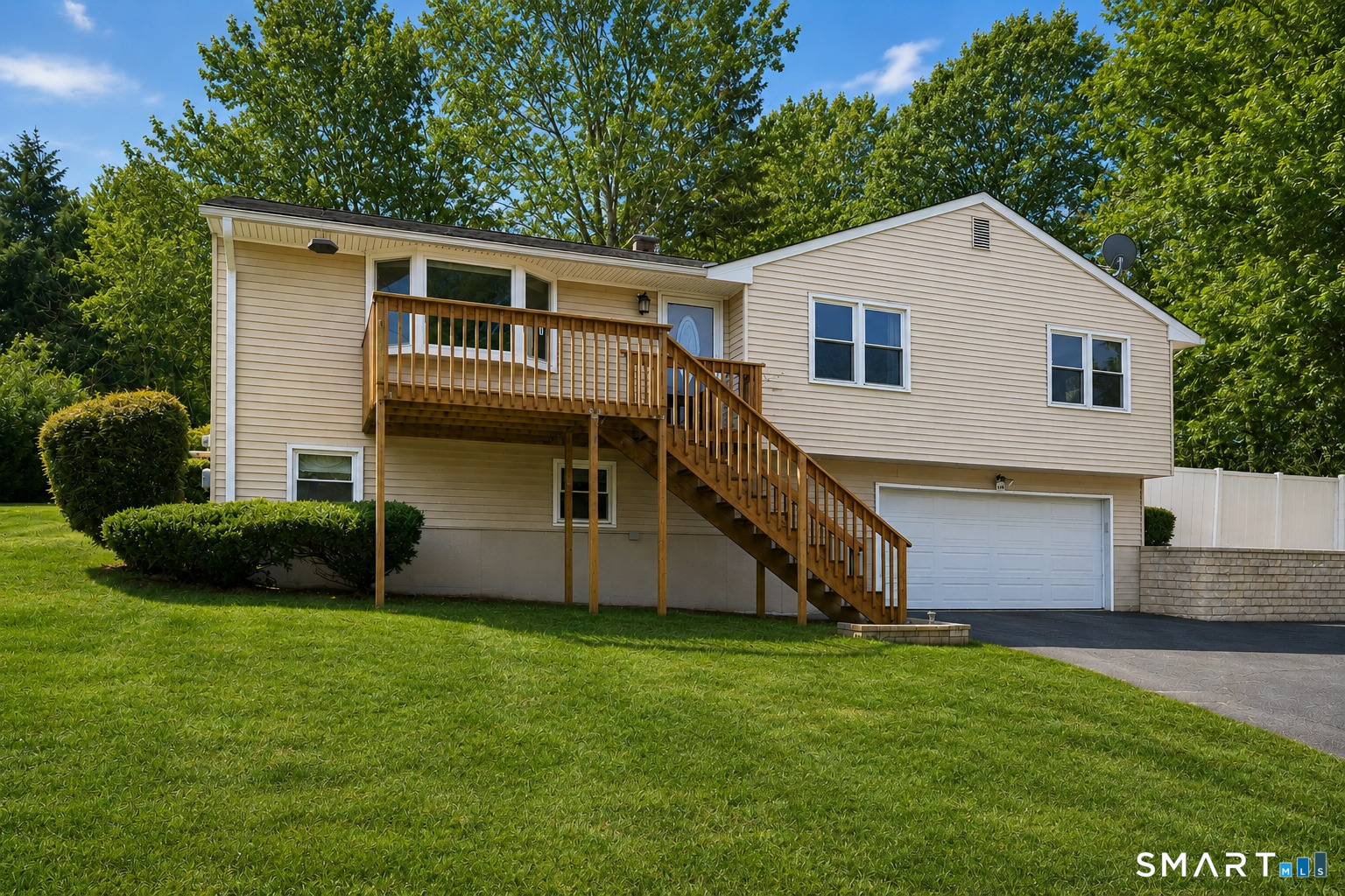 114 Beacon Valley Road Beacon Falls, CT 06403 - Photo 2 of 34