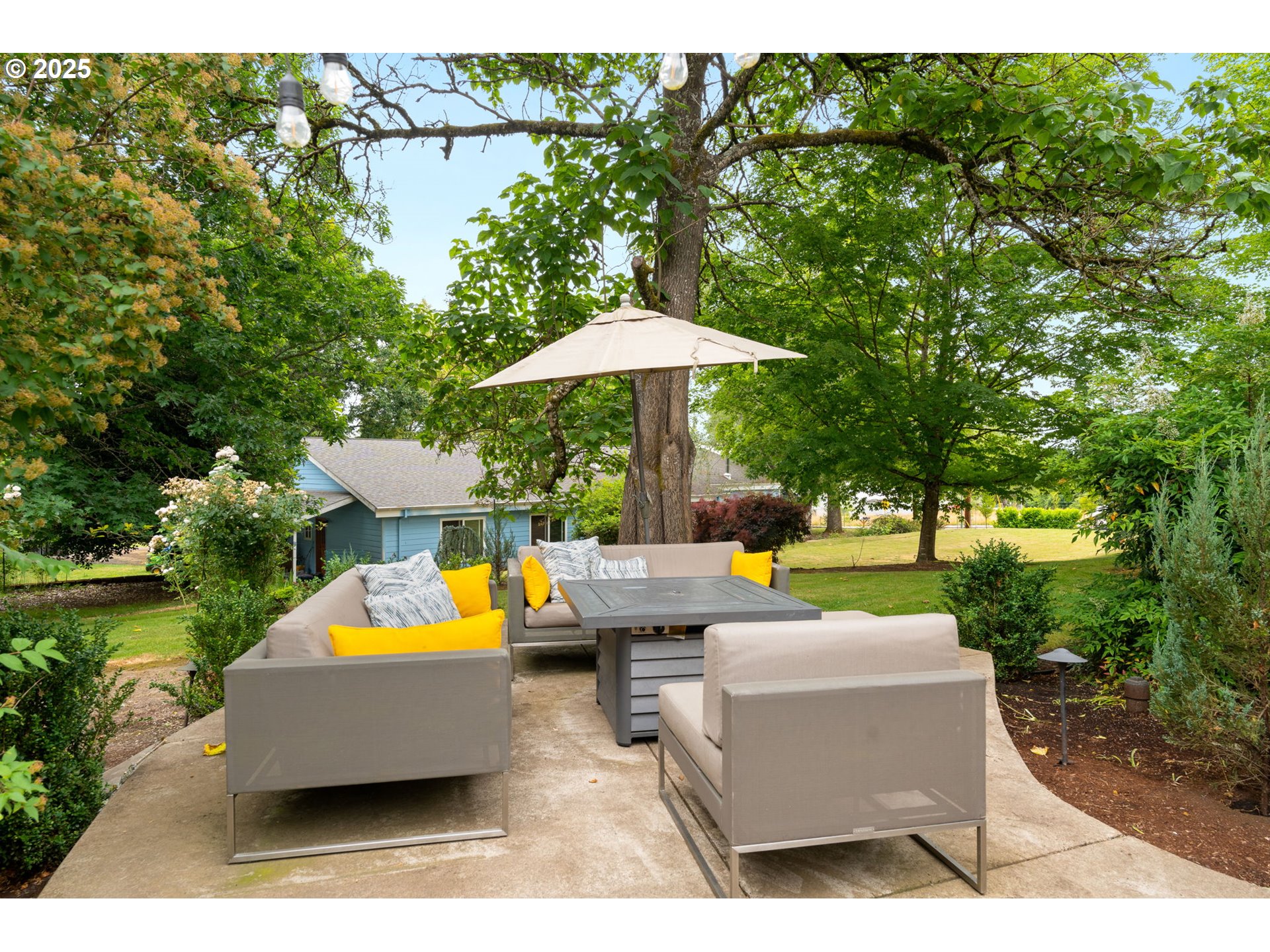 580 Southwest 9th Street Dundee, OR 97115 - Photo 31 of 40 Patio