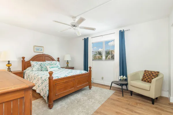 $2,850 | 907 Marina Drive, Unit 310, North Palm Beach, FL 33408
