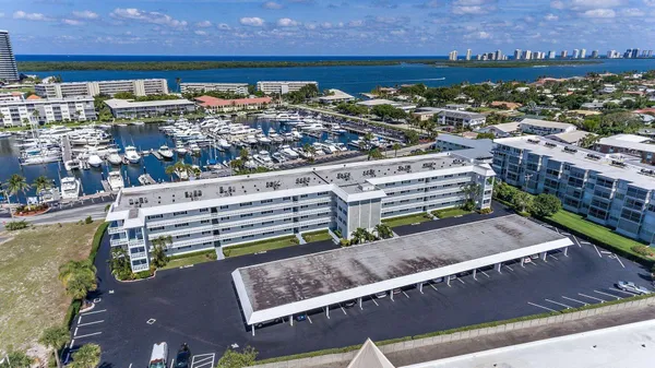 $2,850 | 907 Marina Drive, Unit 310, North Palm Beach, FL 33408