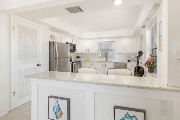 $2,850 | 907 Marina Drive, Unit 310, North Palm Beach, FL 33408