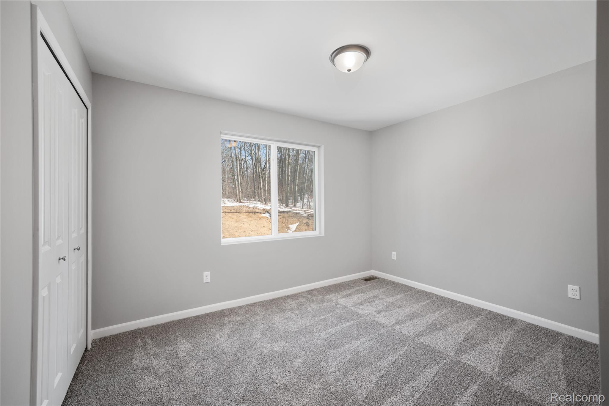 16085 Catalpa Ridge Holly, MI 48442 - Photo 14 of 40 14.jpg