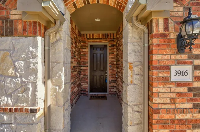 $2,350 | 3916 Joshs Cove, Pflugerville, TX 78660